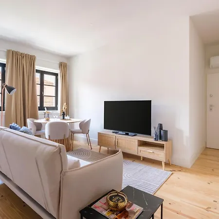 Art Deco 24 Luxury Downtown Metro Ac Apartment *